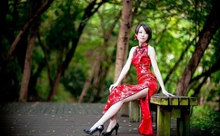 欧美交换配乱吟粗大视频